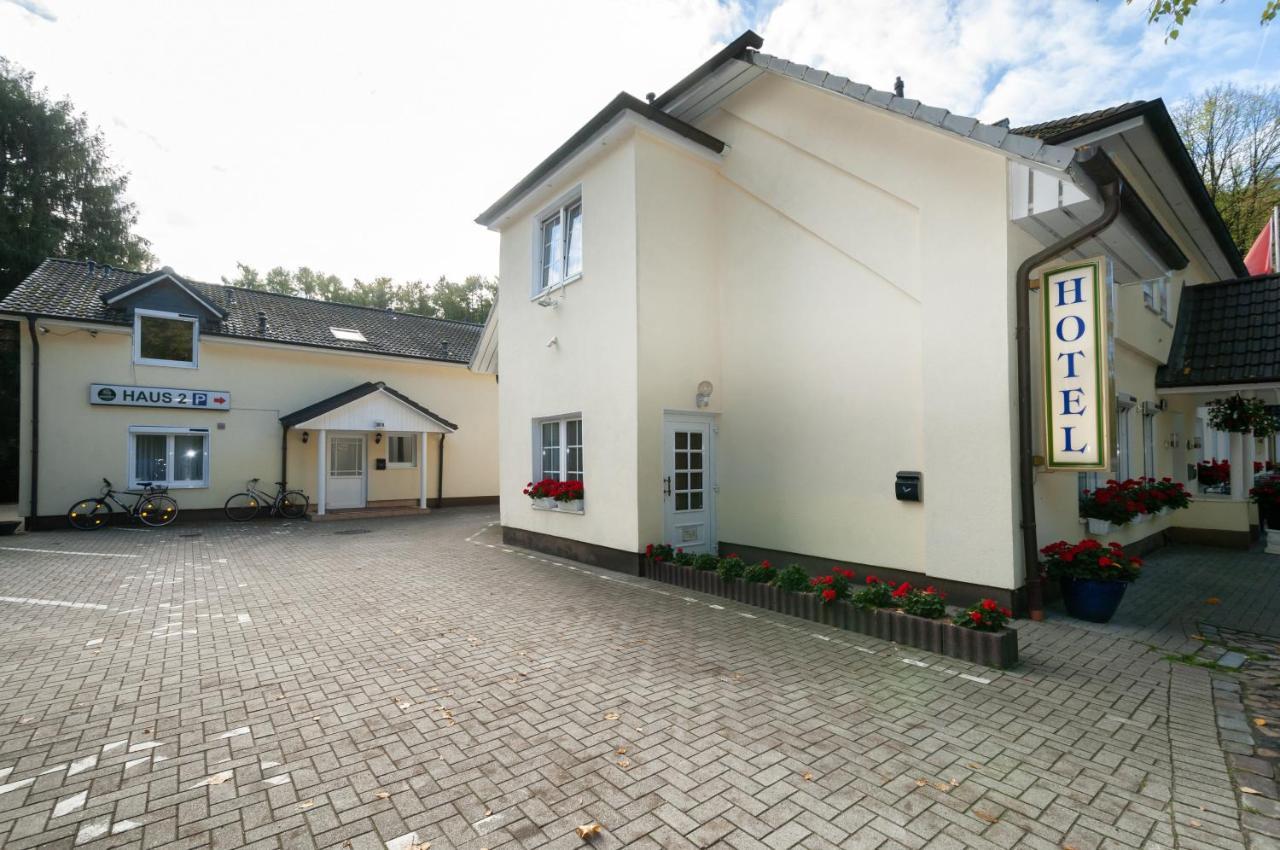 Hotel Gruene Tanne Гамбург Экстерьер фото